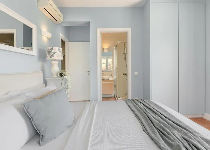 Villa Stars By Select